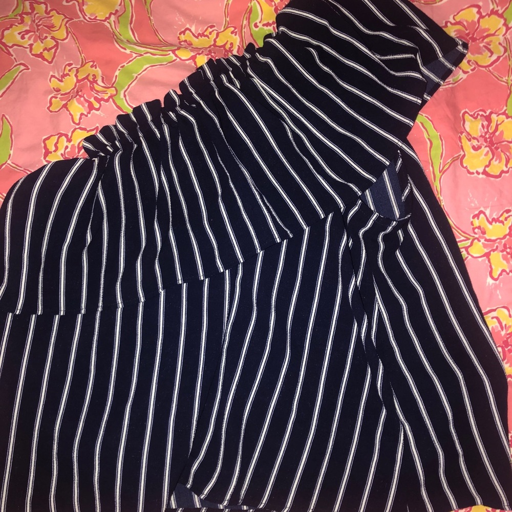 One shoulder Striped top